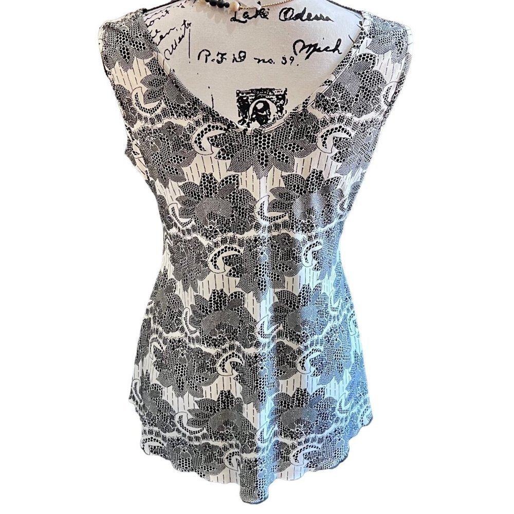 Vol.1 black and white blouse PXL 613